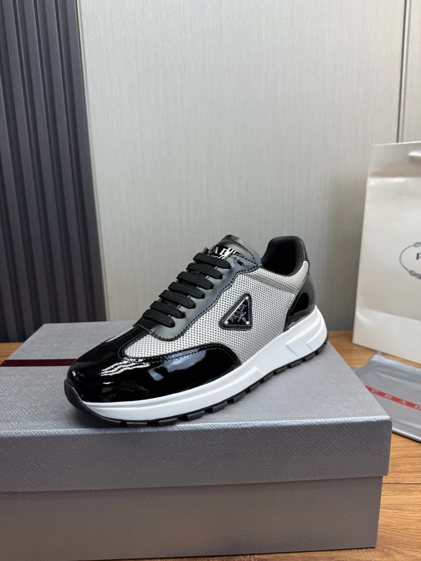 Men's shoes 💰600💰 [PRADA] Popular men's shoes shipped 👏Official website synchronized ⬆️Original cowhide fabric + cowhide lining, 1⃣️:1⃣️reproduction, original sole, 38-45 (45. Customized, non-refundable)